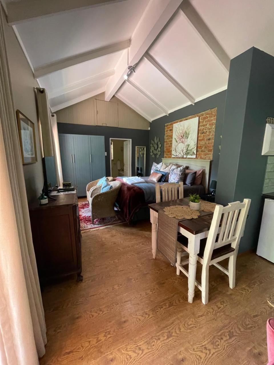 Periwinkle, Grove ,Acorn & Sage Cottages Clarens Exteriör bild