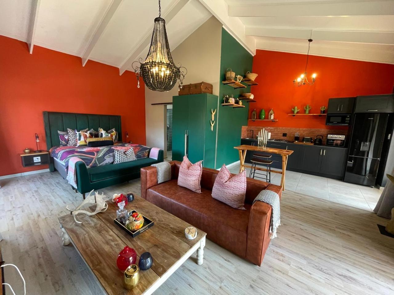 Periwinkle, Grove ,Acorn & Sage Cottages Clarens Rum bild